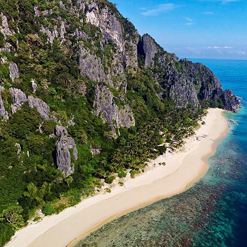 Coron-Island-Hopping_0026_384760A7-2AD6-4651-9852-C85C0F60BC7A private boat charter Coron