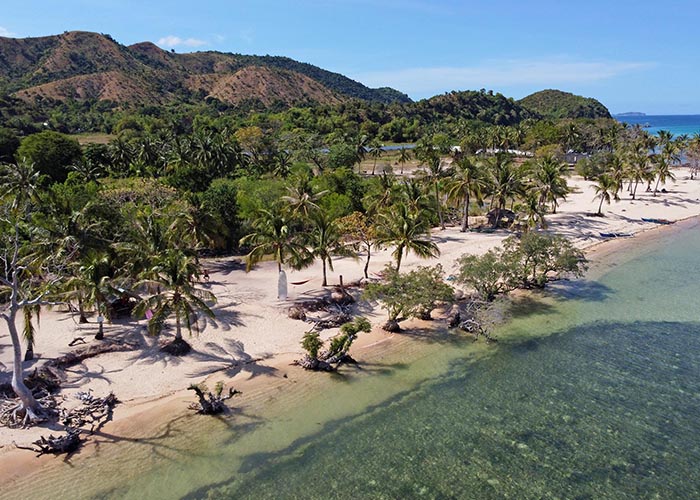Island-Hopping-Coron-tour-_0002_lak-1 best beaches near Coron Palawan